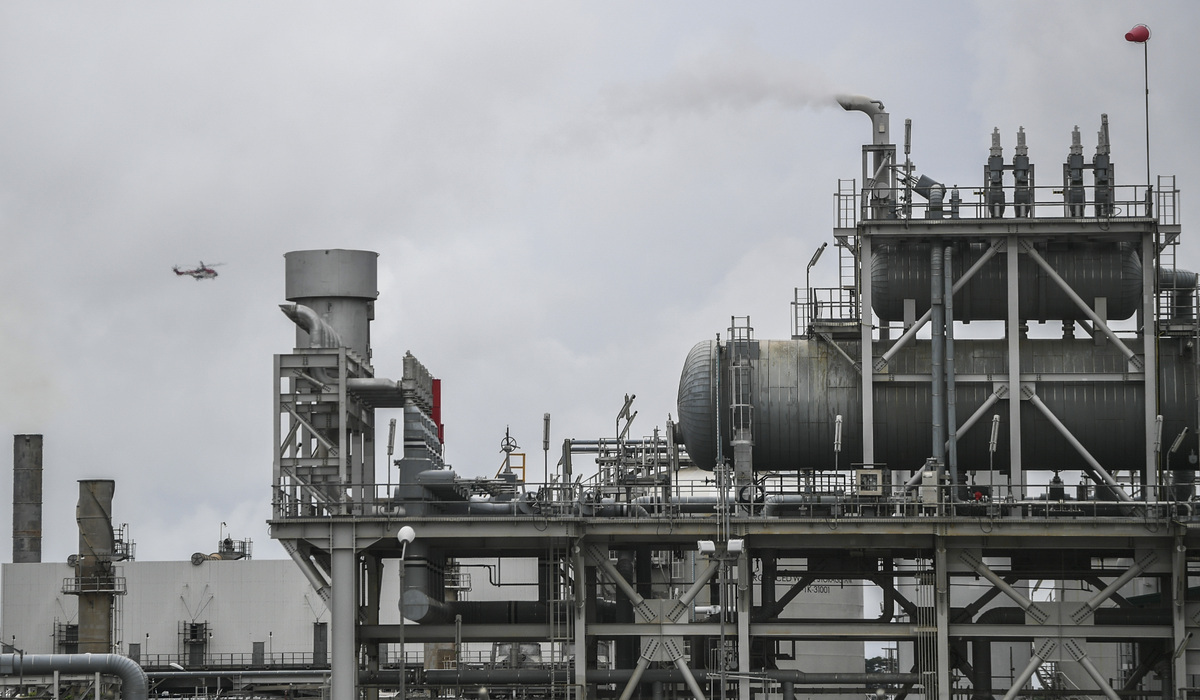 Suasana kilang gas Tangguh Train 3 di Lapangan Gas Tangguh, Kabupaten Teluk Bintuni, Papua Barat.
