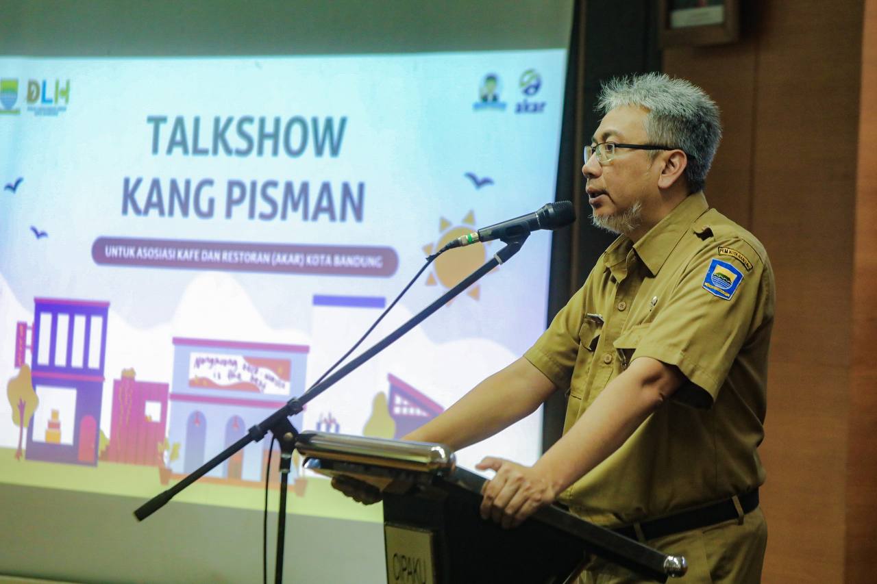Pemkot Bandung Minta Pengusaha Kafe dan Resto Kelola Sampah Sendiri