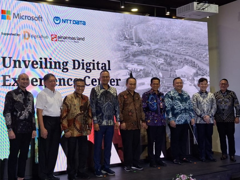 Peresmian Digital Experience Center (DXC) di kawasan Digital Hub BSD City Tangerang, Kamis (18/1).