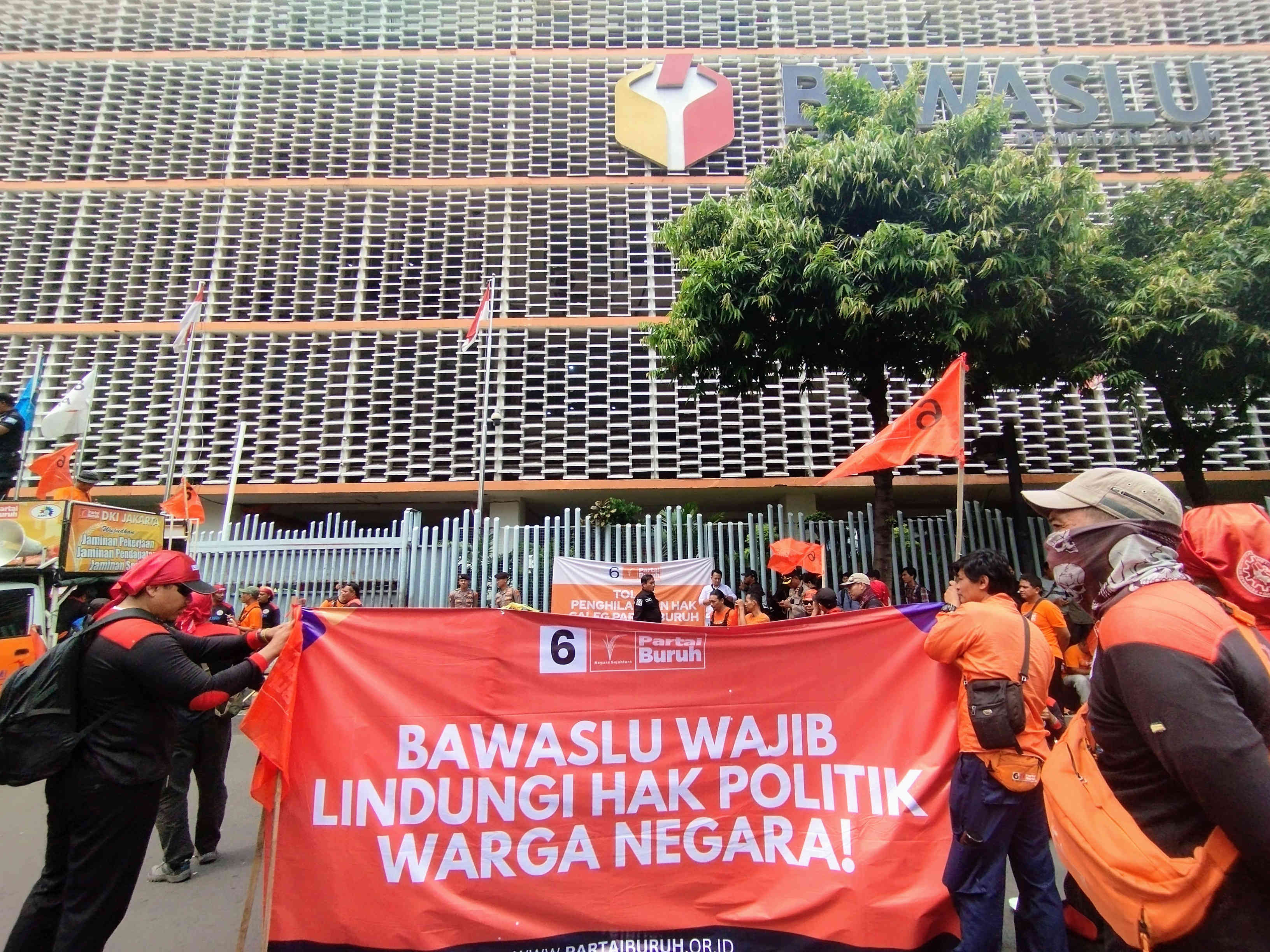 Dugaan Kecurangan dan Pelanggaran Pemilu Nampak Masif, Kinerja Bawaslu Dipertanyakan