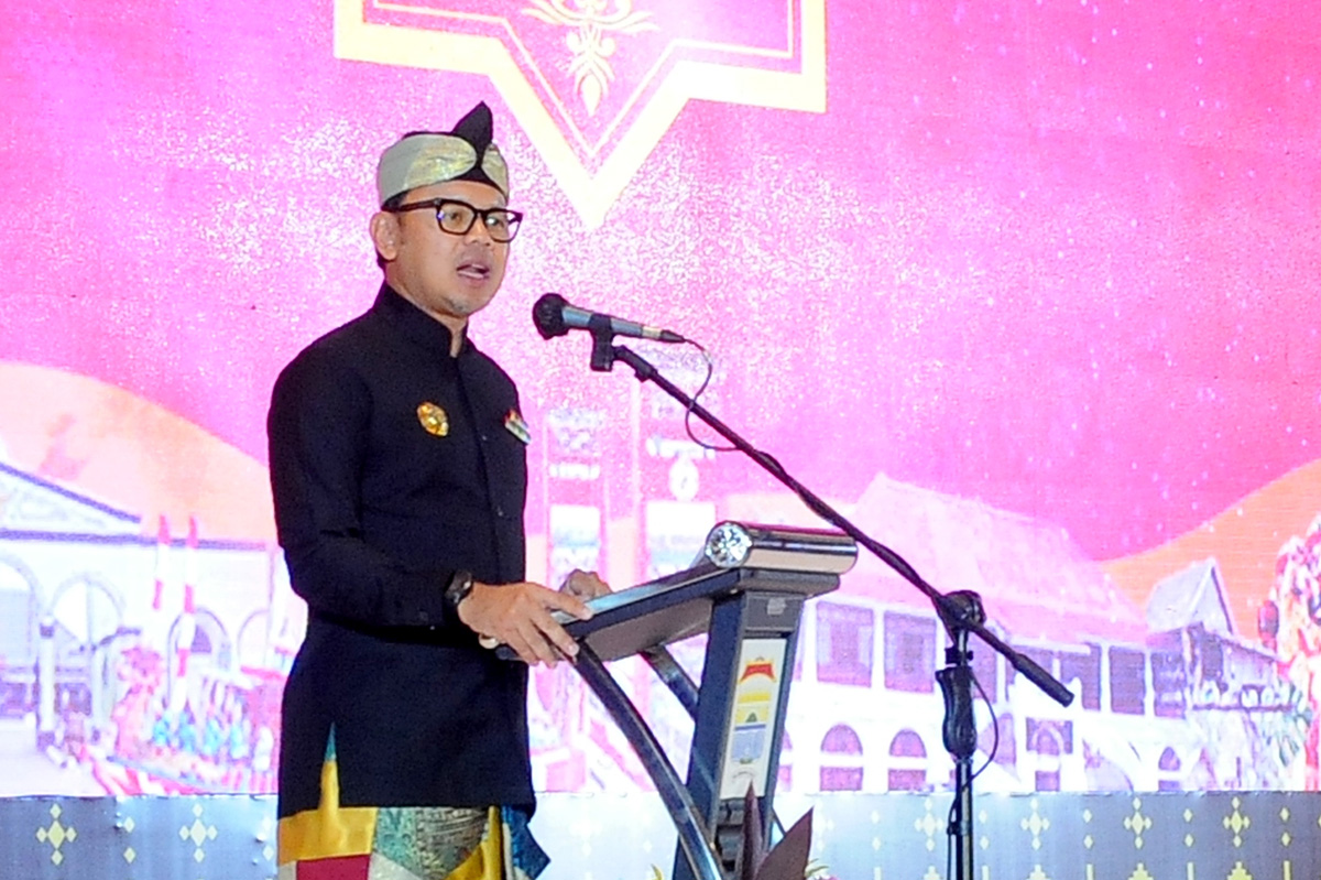 Wali Kota Bogor Bima Arya Sugiarto mengapresiasi masyarakat Bogor yang merayakan pergantian Tahun Baru 2024 dengan aman dan tertib.