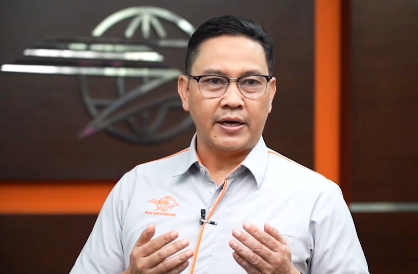 Corporate Secretary PosIND Tata Sugiarta 