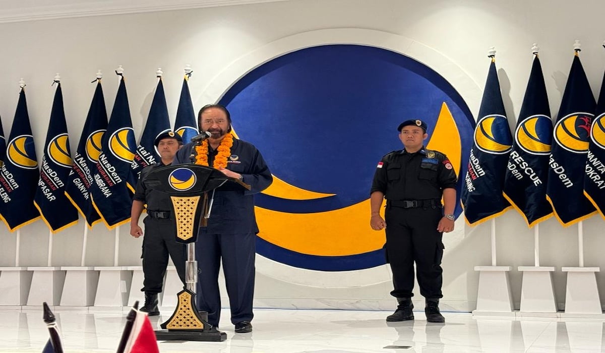 Ketua Umum Partai NasDem Surya Paloh memberikan amanat kepada ribuan kader di Bali