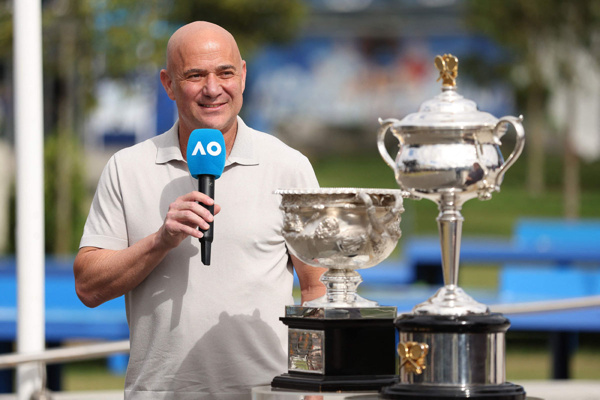 Andre Agassi, juara delapan kali dalam turnamen Grand Slam, memuji Novak Djokovic sebagai pemain pria terhebat sepanjang masa