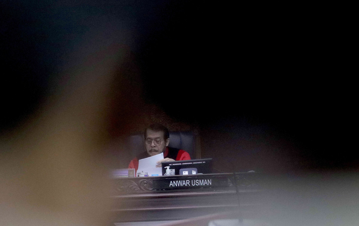 Hakim Konstitusi Anwar Usman yang paling sering tidak mengikuti RPH pengambilan keputusan