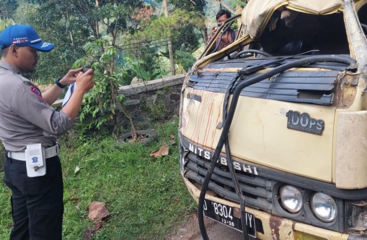 Rombongan Peziarah Alami Kecelakaan di Saguling, Lima Orang Tewas