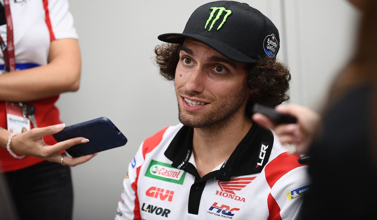 Pembalap Monster Energy Yamaha Alex Rins