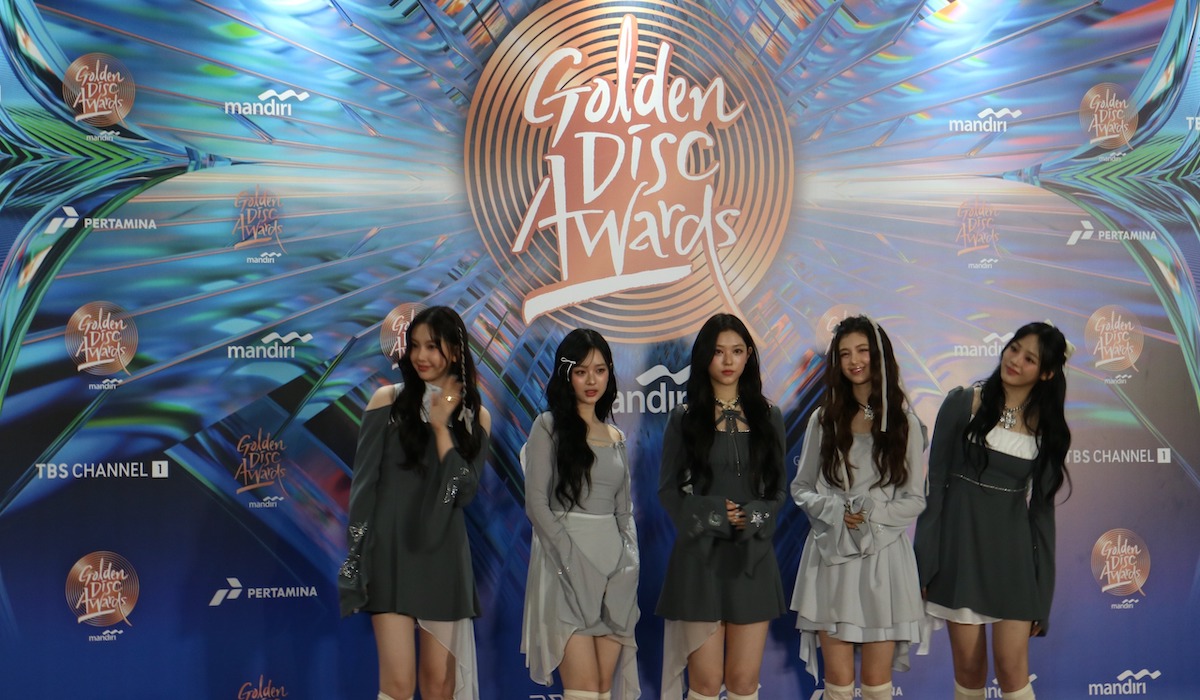NewJeans di Red Carpet Golden Disc Awards ke-38