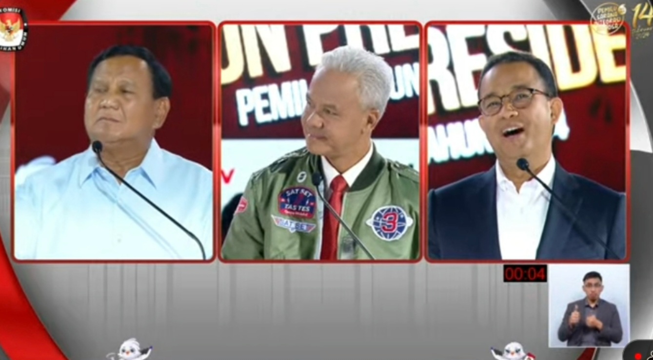 Alis Anies Naik Sambil Ucap 'Waw' saat Prabowo Bicara Soal Utang