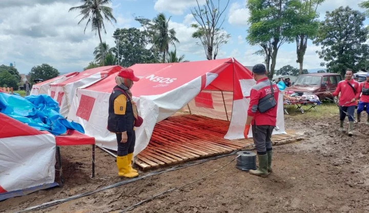 Shelter yang disiapkan Kemensos untuk korban gempa di Sumedang, Jawa Barat.