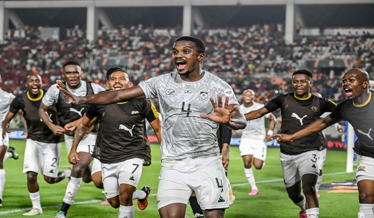 Para pemain Afrika Selatan melakukan selebrasi usai mengalahkan Maroko di laga 16 besar Piala Afrika.