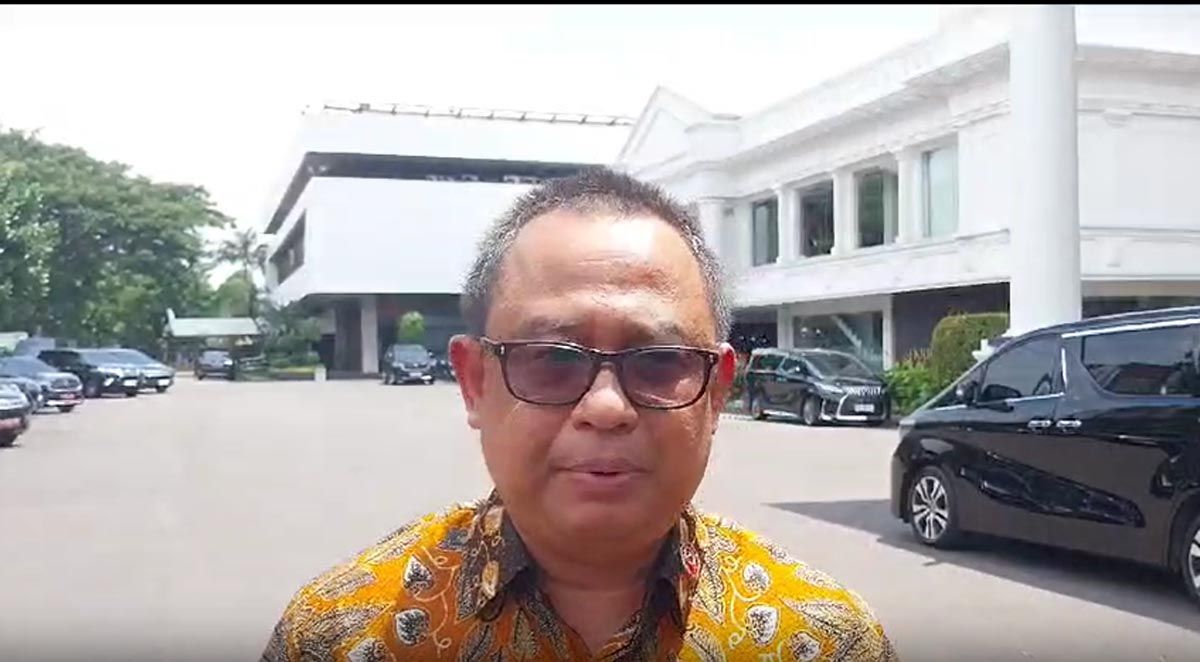 Staf Khusus Presiden Ari Dwipayana menampik suasana di Kabinet Indonesia Maju berubah.
