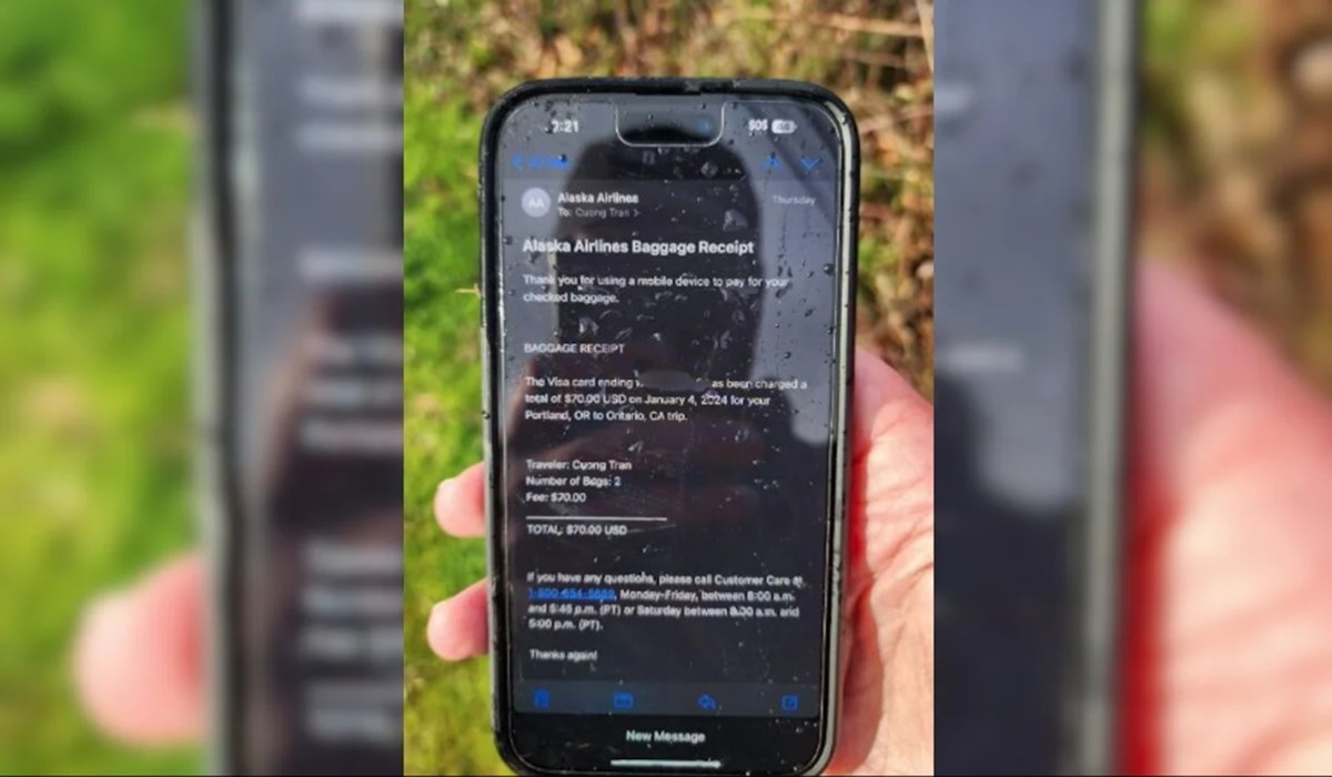 Ponsel iPhone yang selamat setelah terjatuh dari ketinggian 5 ribu meter