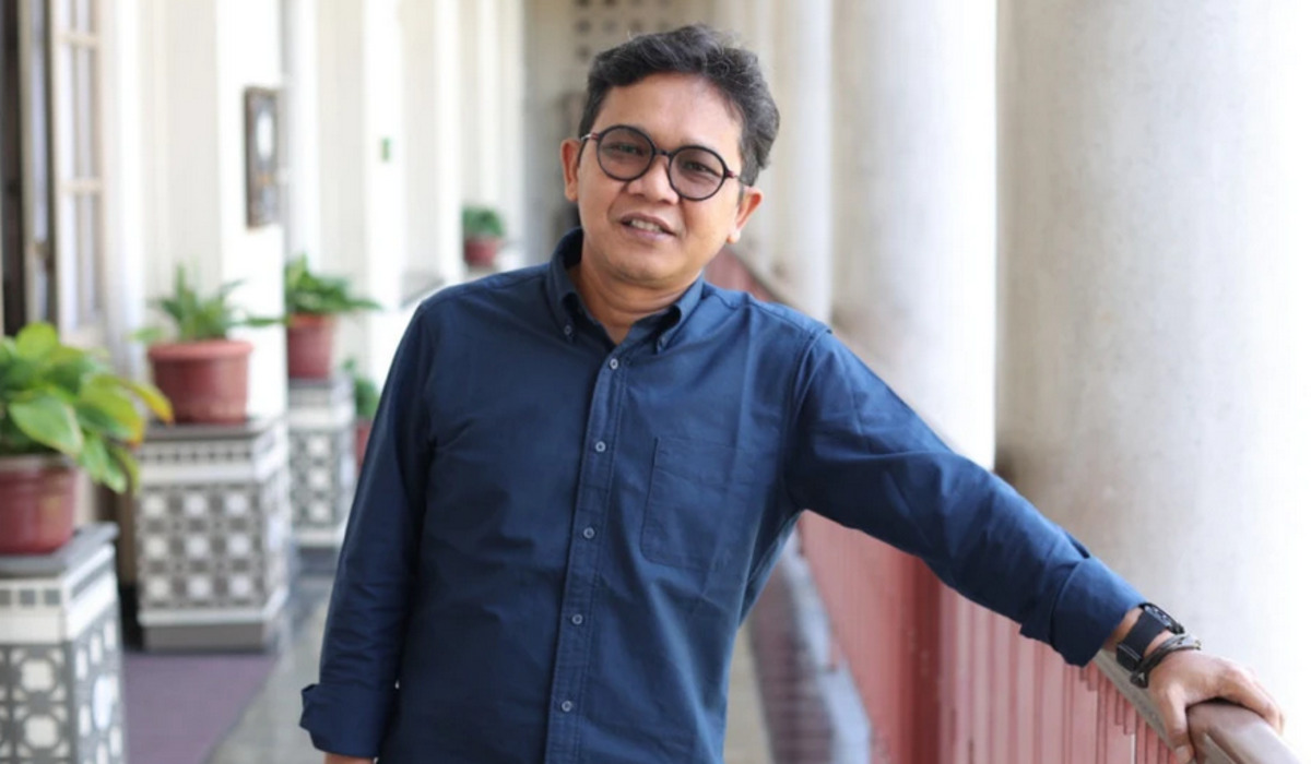 Arie Sujito, sosiolog UGM yang jadi panelis debat cawapres Pilpres 2024.