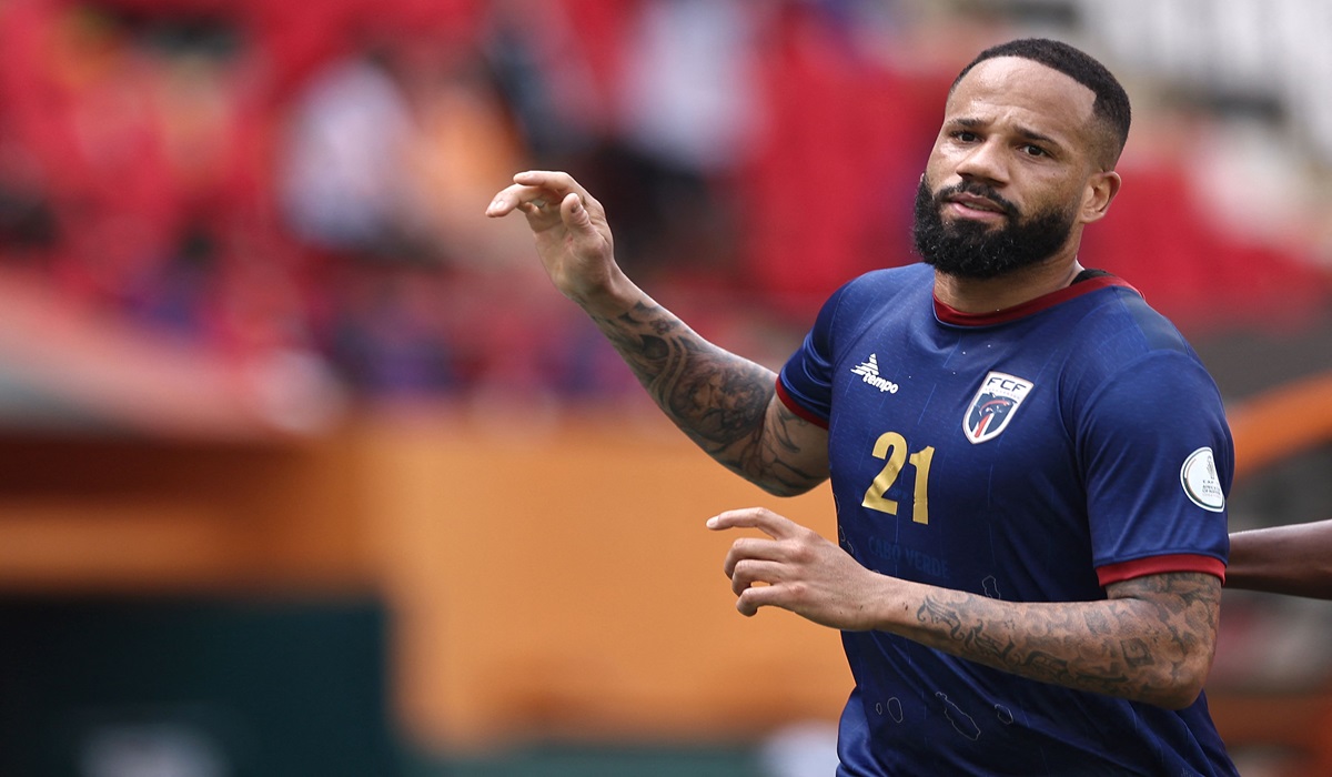 Penyerang Cape Verde Bebe melakukan selebrasi usai mencetak gol ke gawang Mozambik di laga Piala Afrika.