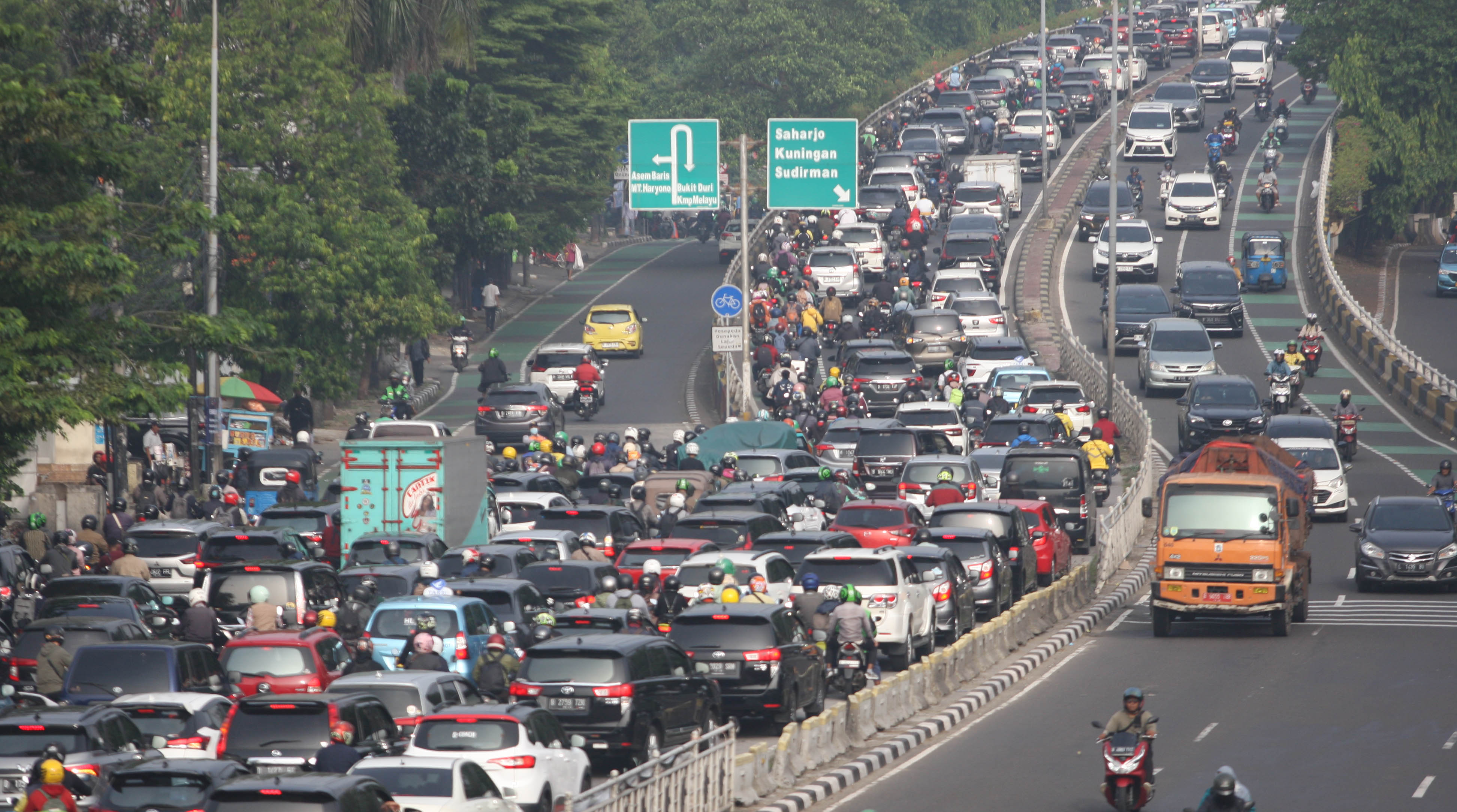 Ilustrasi. Kemacetan di jalan raya