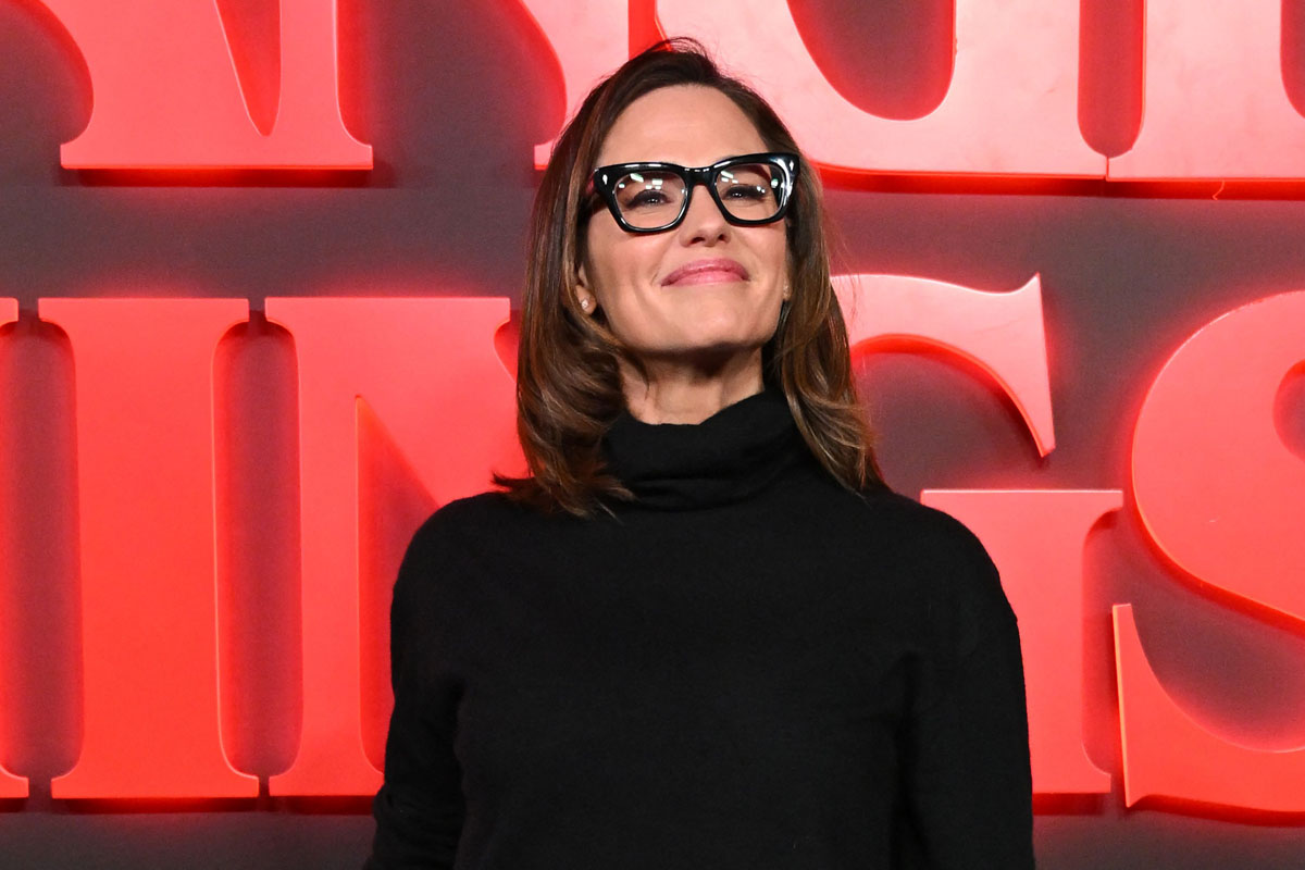 Jennifer Garner tidak menyukai saat travelling, pasalnya ia harus berpisah dari anak-anaknya sejenak.