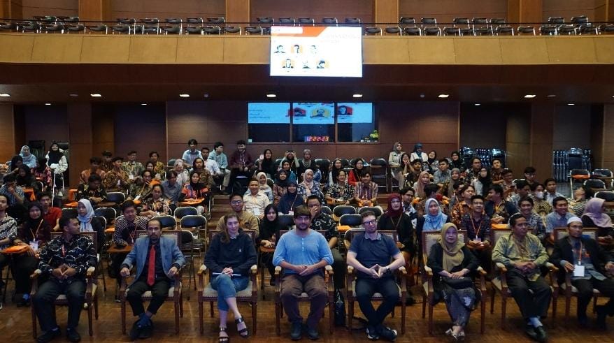 Seminar Internasional l Latest Development in AI, Generative AI, Ethical Considerations, AI in The Field of Education di Kampus UPI