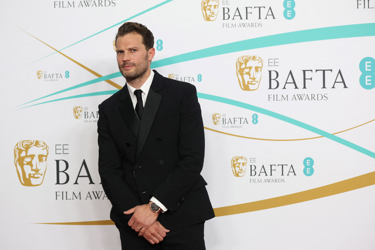 Jamie Dornan mengaku beruntung masih bisa hidup setelah bertemu dengan ulat beracun saat berlibur bersama keluarganya di Portugal.