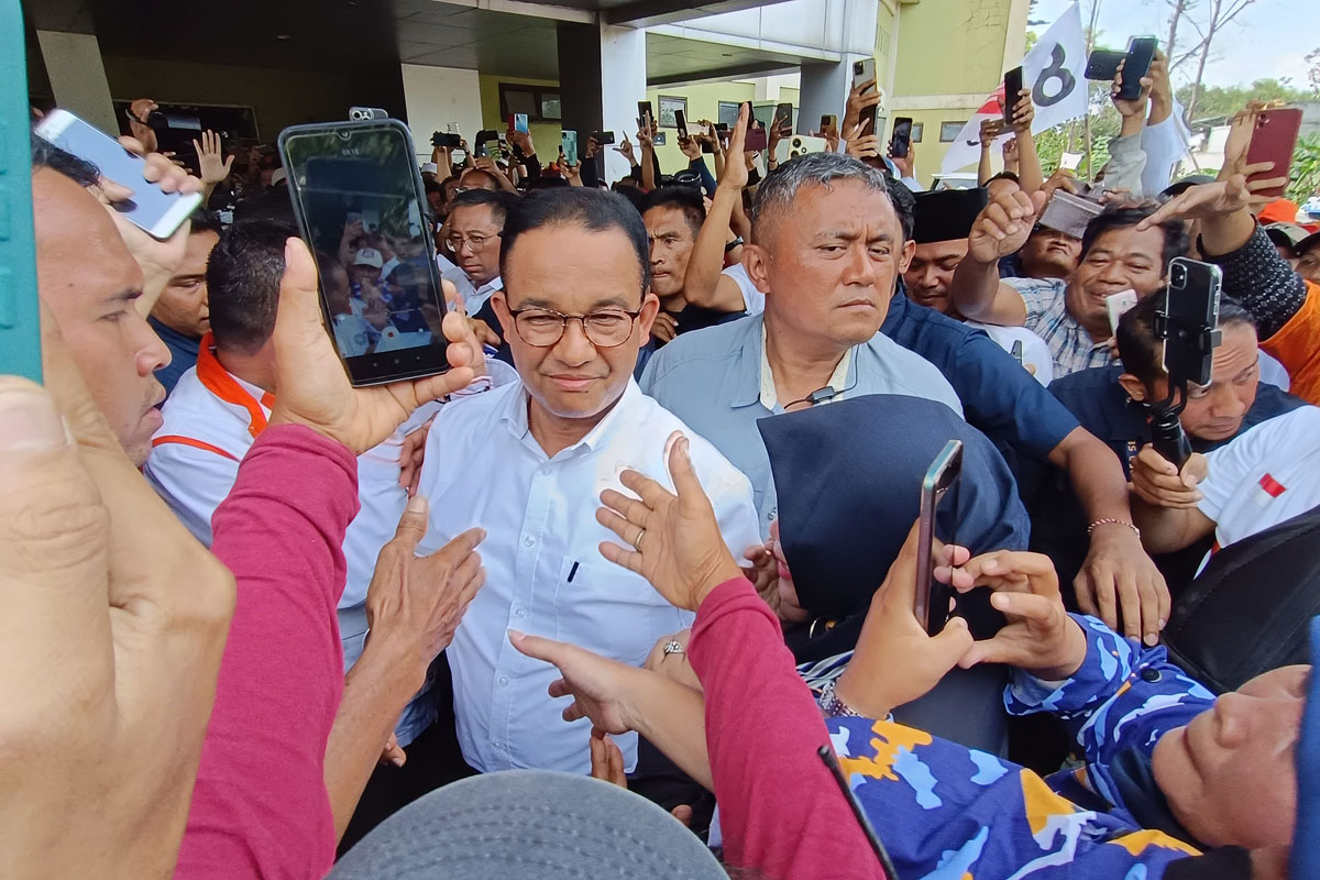 Anies tidak risau izin acara Desak Anies di Yogyakarta dicabut. Situasi itu dinilai Anies tidak seberat masalah yang dihadapkan rakyat.