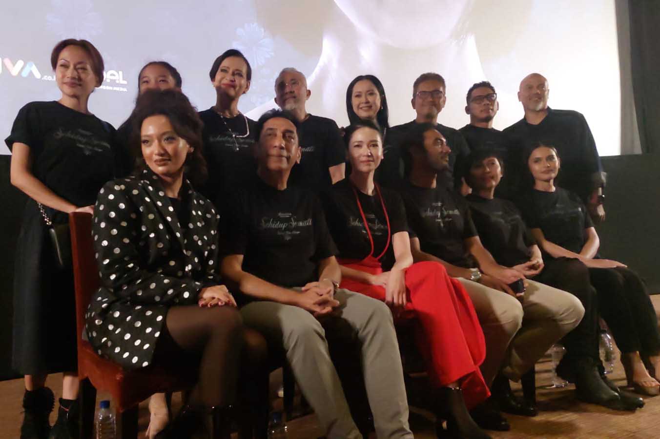 Deretan pemain film Sehidup Semati yang akan tayang di layar lebar pada Kamis (11/1).