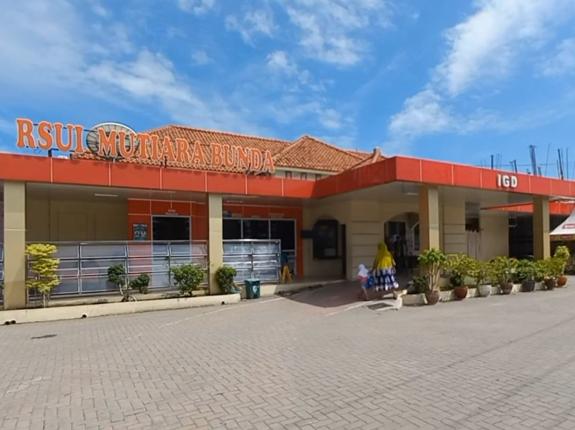 Minibus Tabrak Truk di Tol Kanci-Pejagan, Tiga Tewas