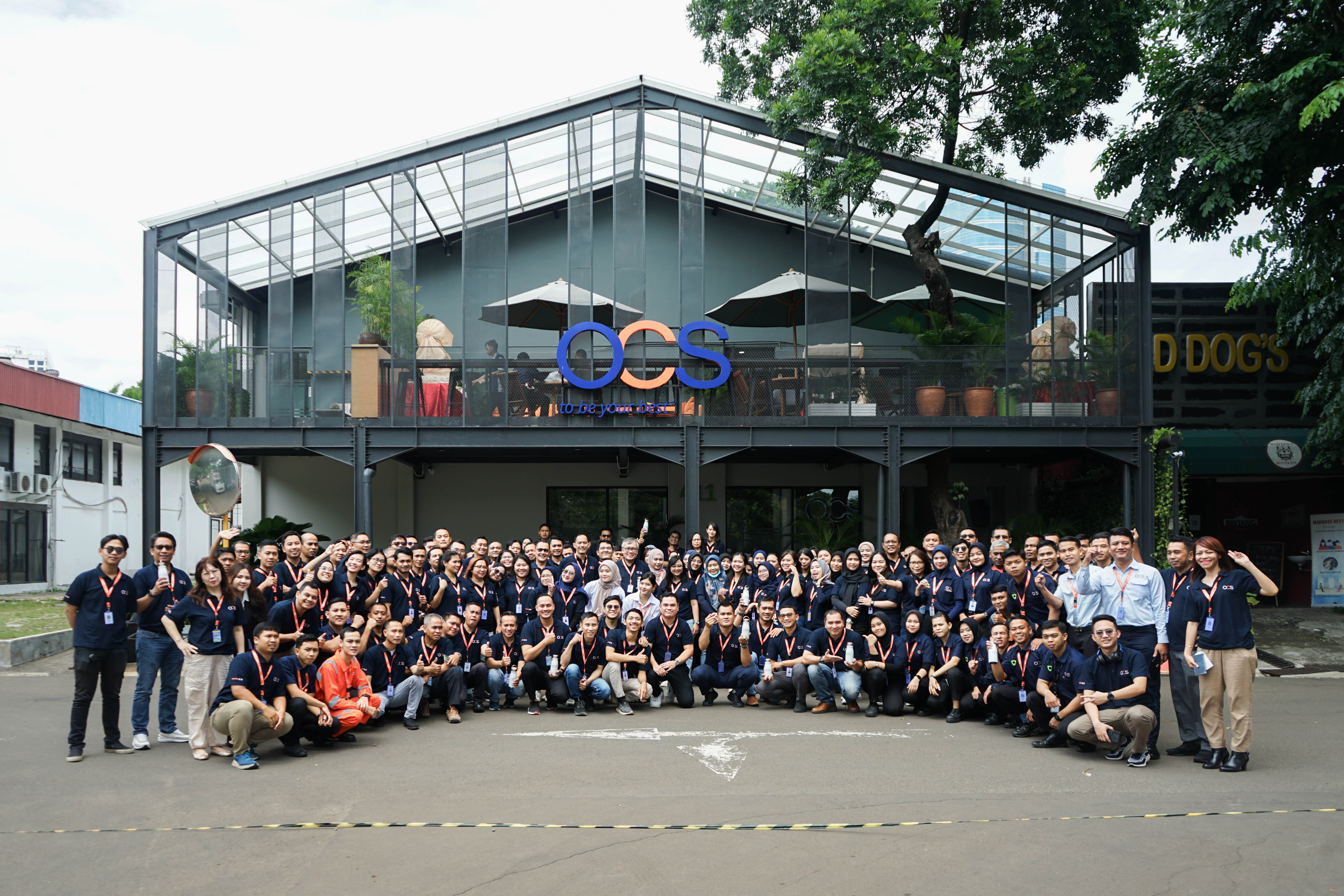 Karyawan OCS Indonesia