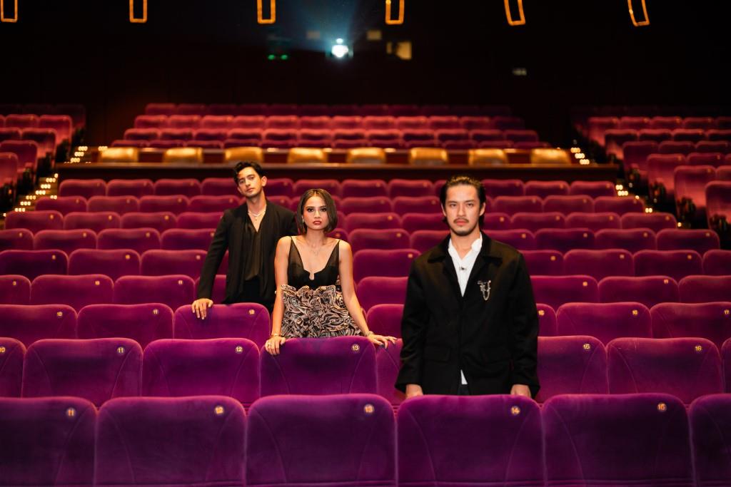 Omar Daniel, Acha Septriasa, dan Morgan Oey, beradu peran dalam film Suami Yang Lain garapan sutradara John De Rantau.