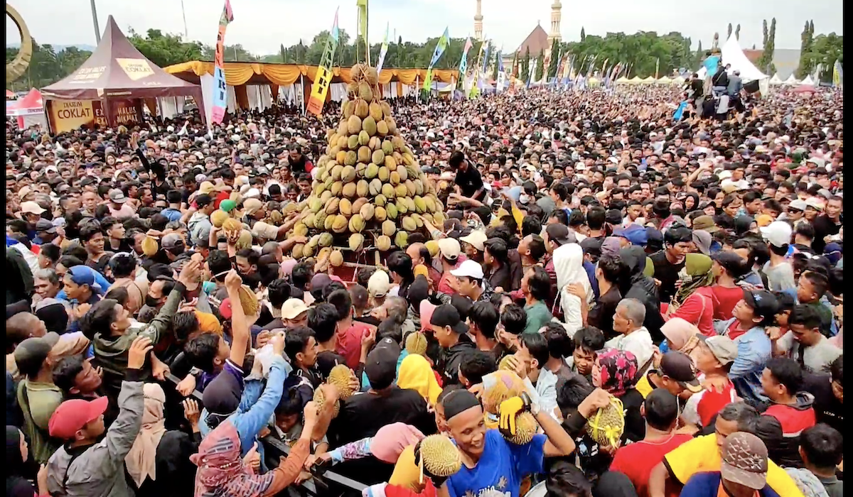 Festival durian di Pekalongan ricuh