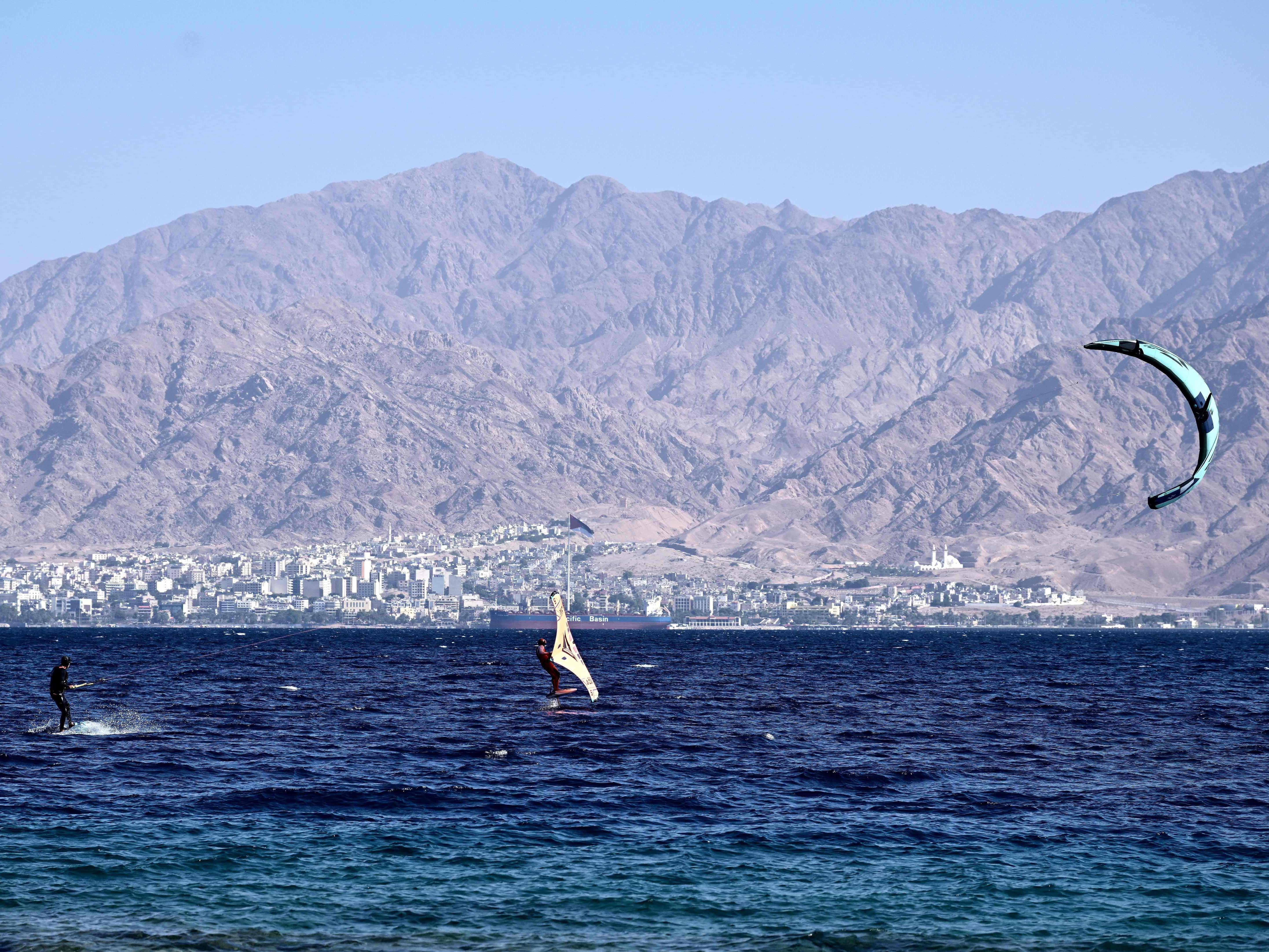 AS Vs Houthi Memanas, Kapal Perang Iran Masuki Laut Merah