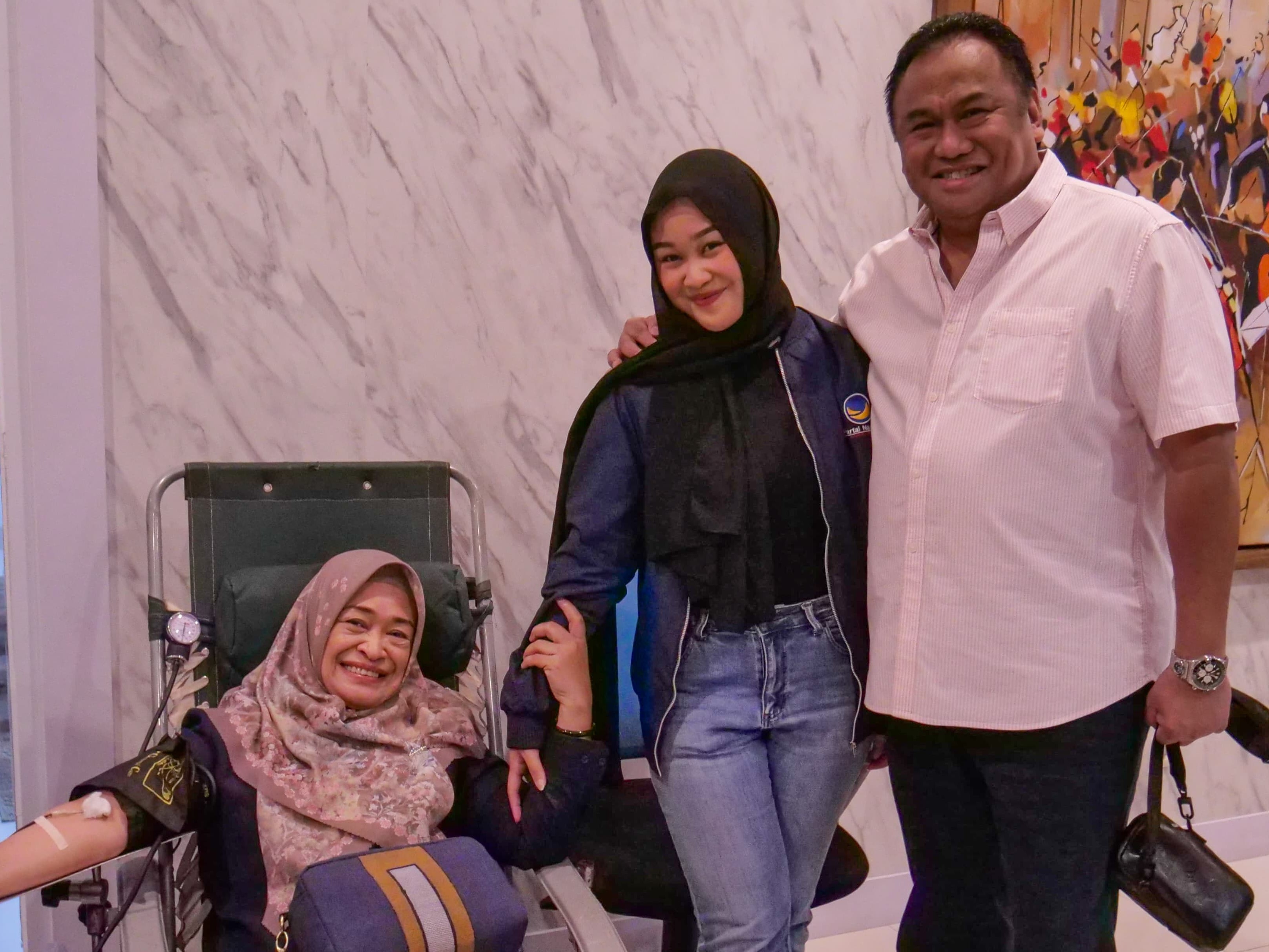 KETUA DPW Partai Nasdem Gorontalo Rachmat Gobel (kanan).