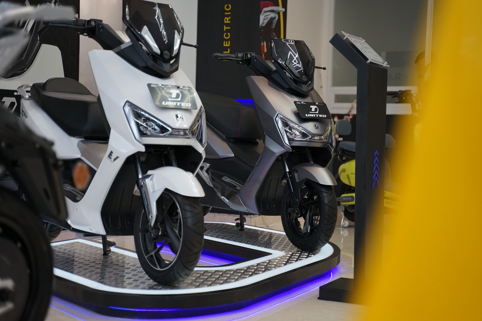 United E-Motor. motor listrik produksi dalam negeri besutan PT Terang Dunia Internusa.