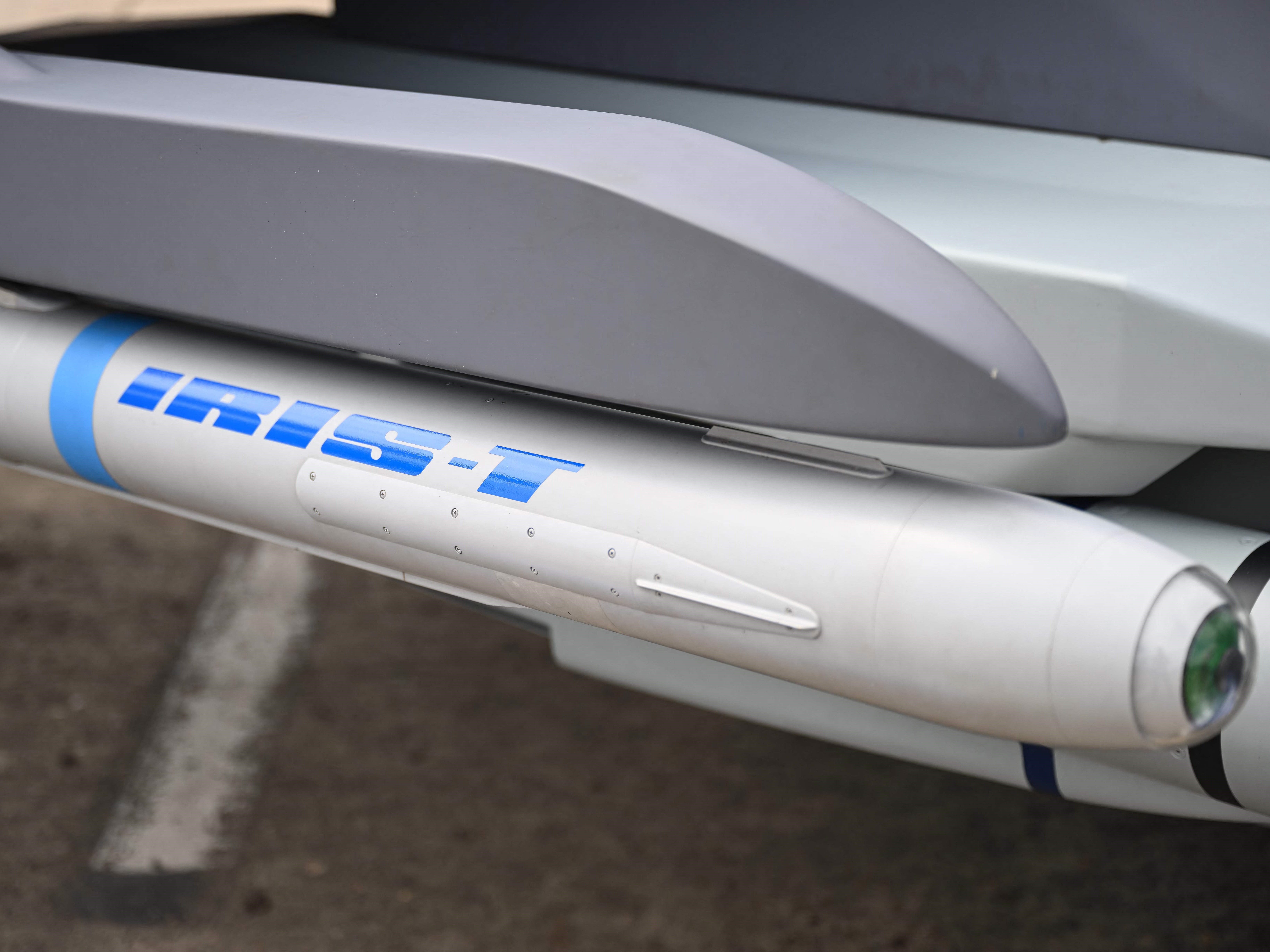 Rudal udara-ke-udara jarak pendek Iris-T.