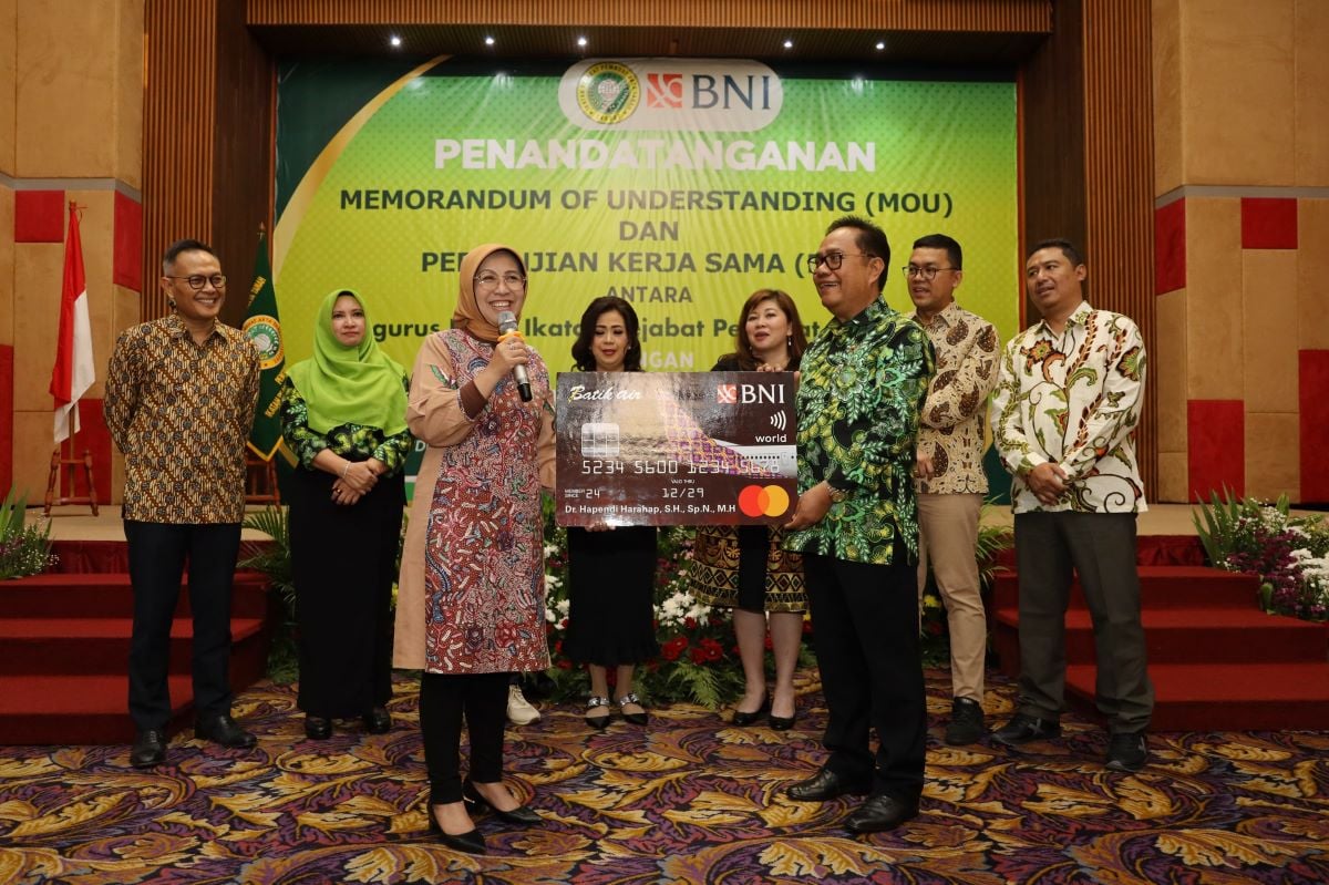 Penandatanganan kerja sama antara BNI dan IPPAT.
