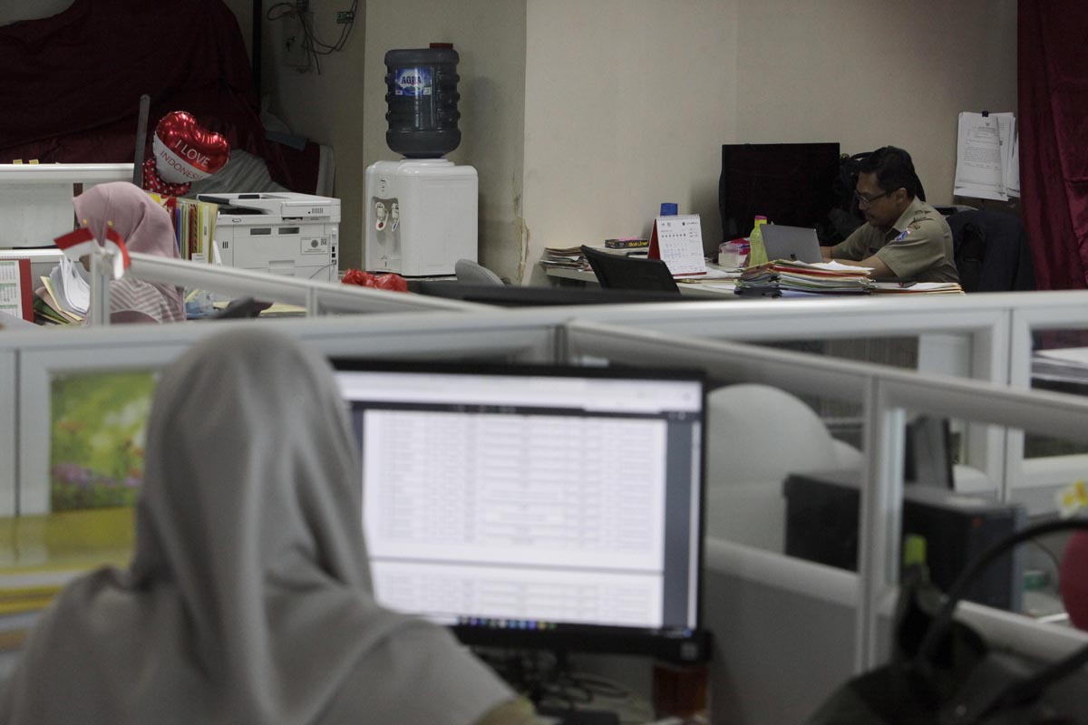 Ilustrasi - BKD DKI Jakarta mencatat tingkat kehadiran PNS pada hari pertama kerja mencapai 94,31% dan 5,27% tidak hadir.