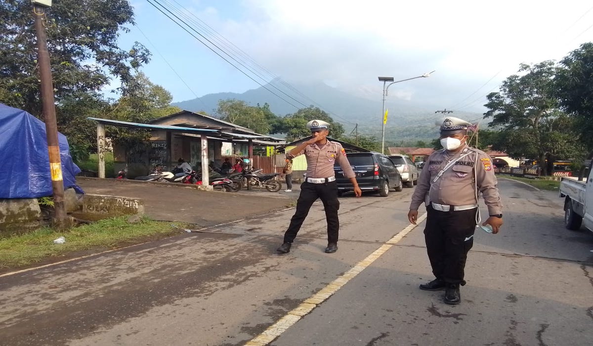 Erupsi Gunung Lewotobi Laki-laki