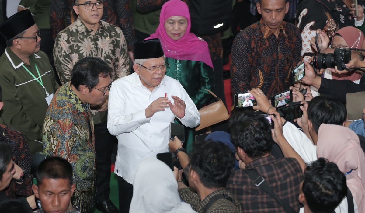  Wakil Presiden Ma'ruf Amin (keempat kiri).