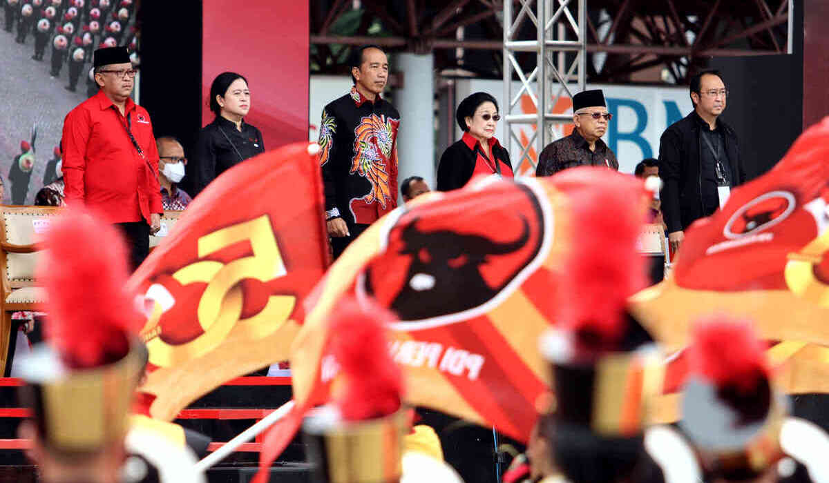 Istana Bantah Jokowi Sudah Keluar dari PDIP