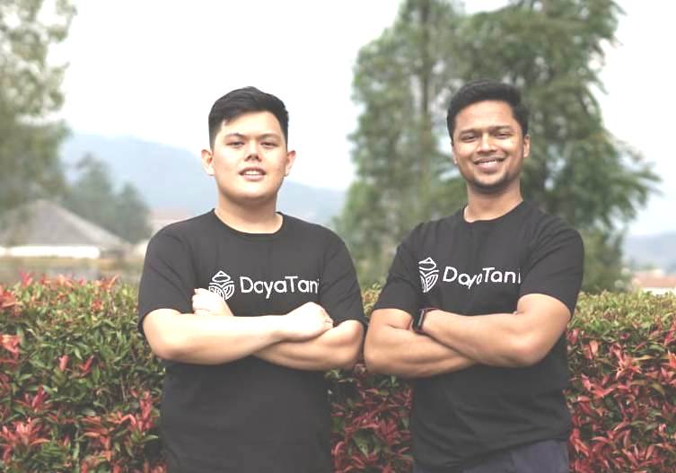 Deryl Lu (kiri), Co-founder DayaTani, dan Ankit Gupta, Co-founder DayaTani.  