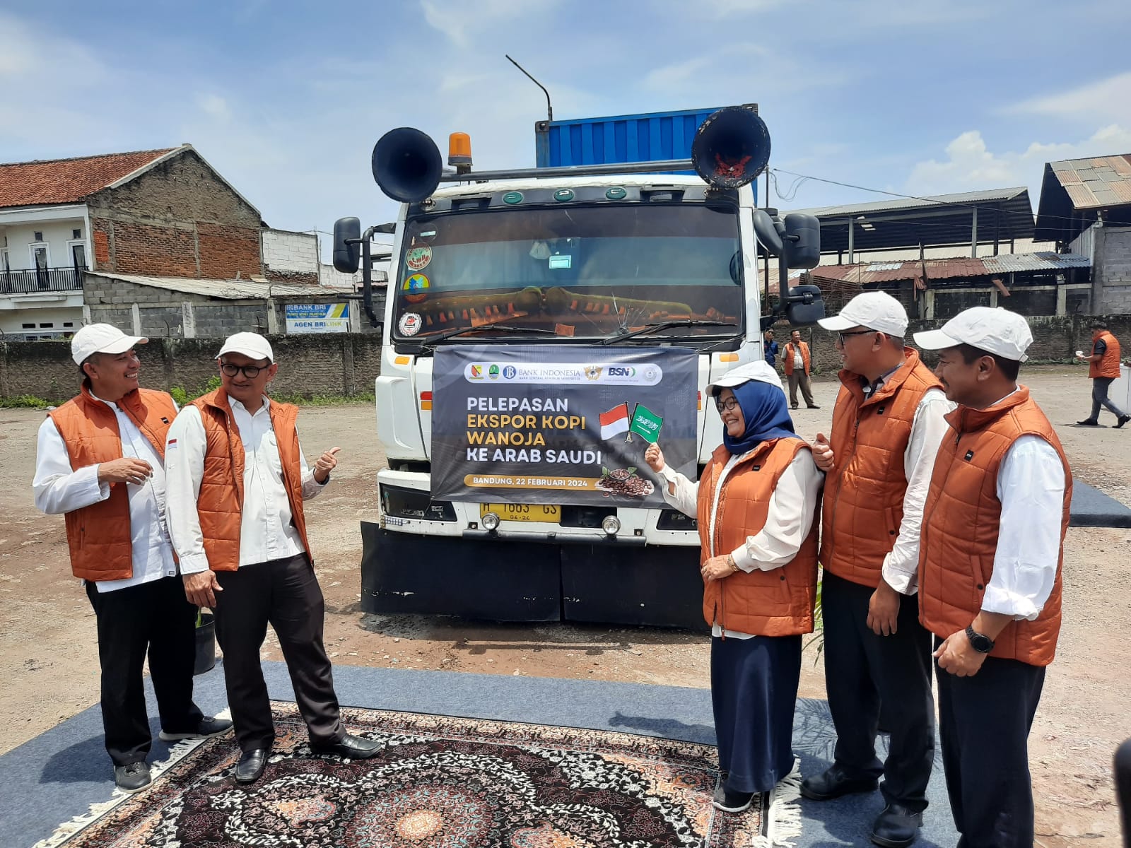 Pelepasan ekspor kopi Wanoja Jabar di Bandung, Kamis (22/2).