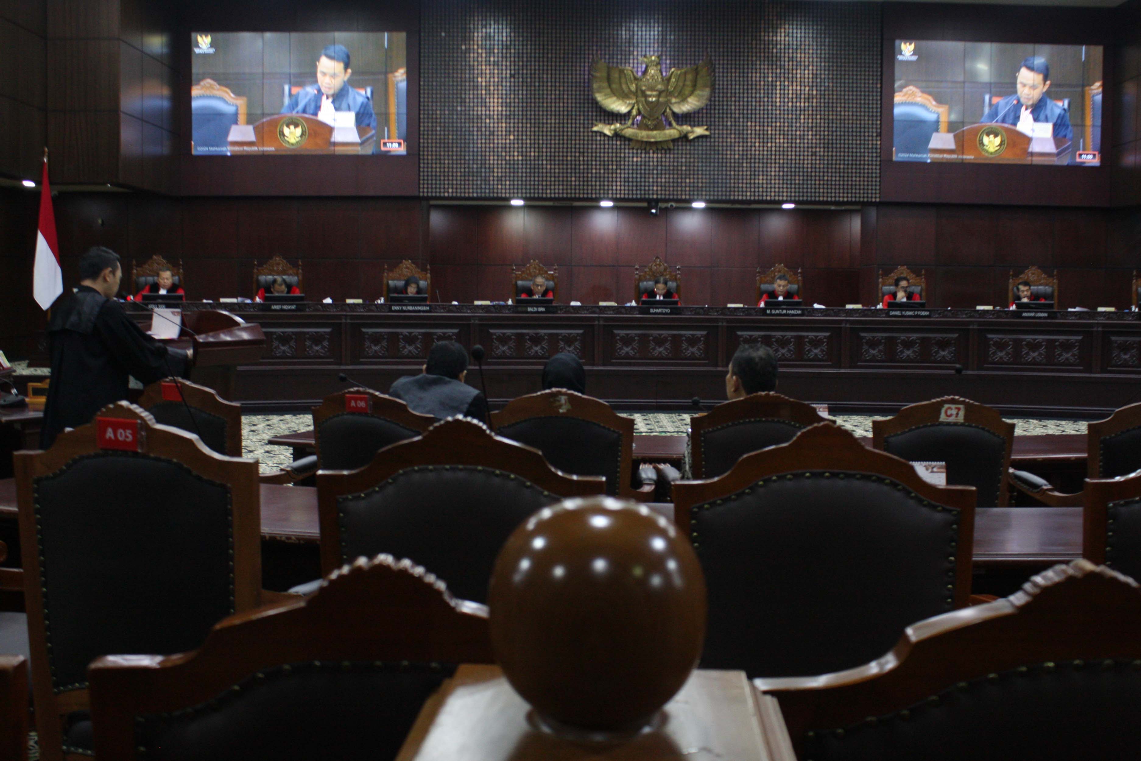 Suasana sidang MK