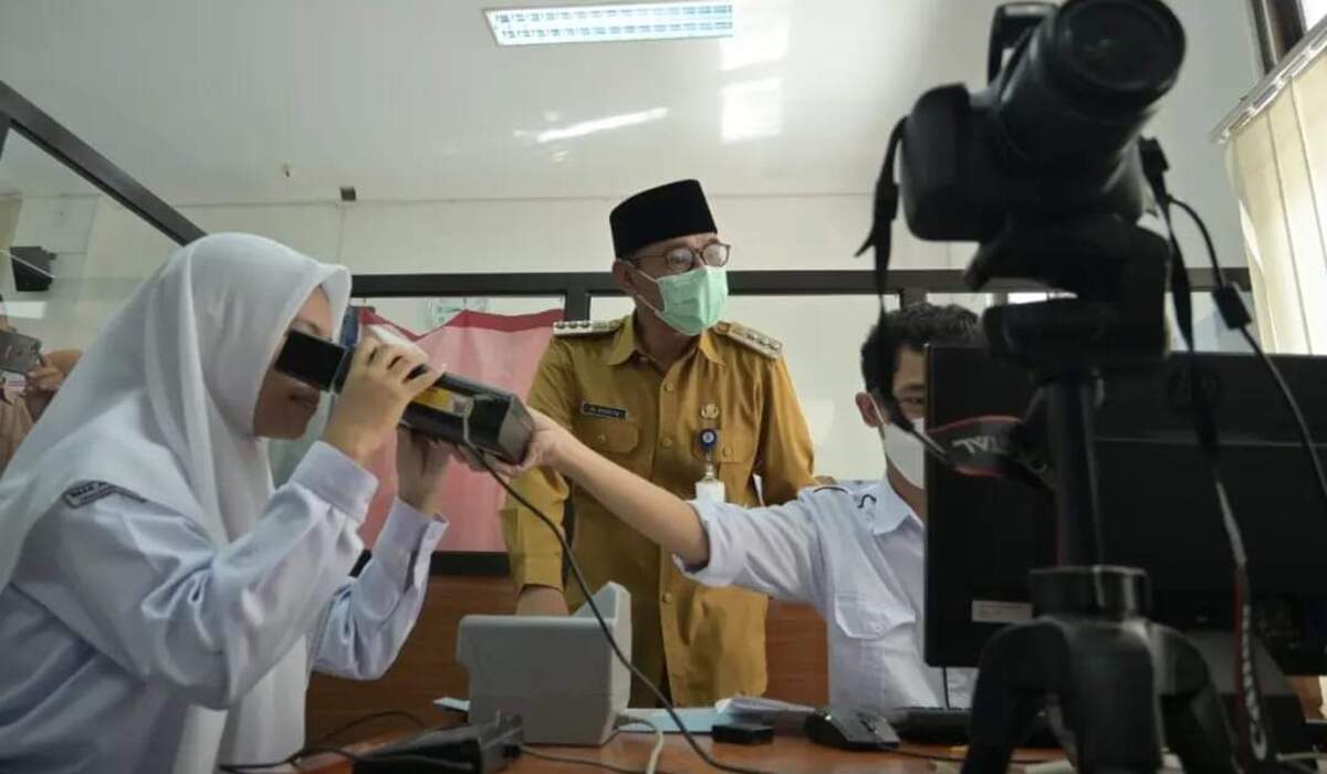 Ilustrasi proses perekaman e-ktp.