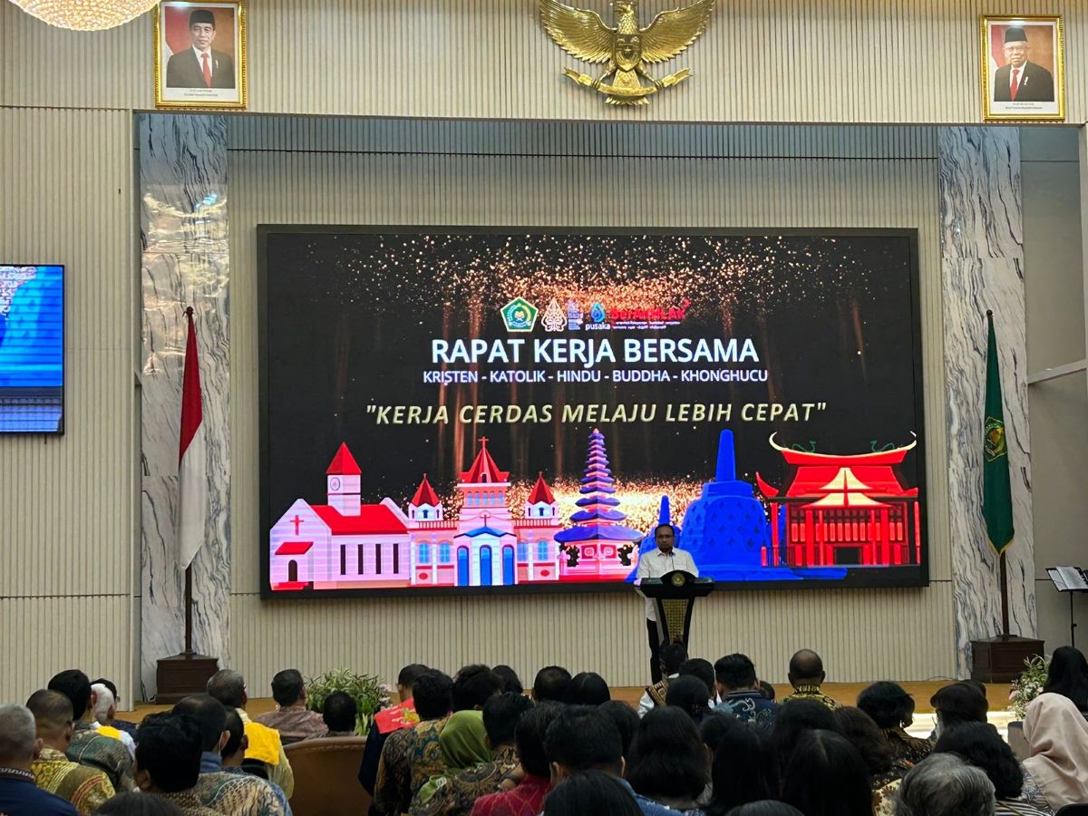 Menag Yaqut Cholil Qoumas di Rapat Kerja Bersama Direktorat Jenderal Bimas Kristen, Katolik, Hindu, Budha, dan Khonghucu, di Jakarta.