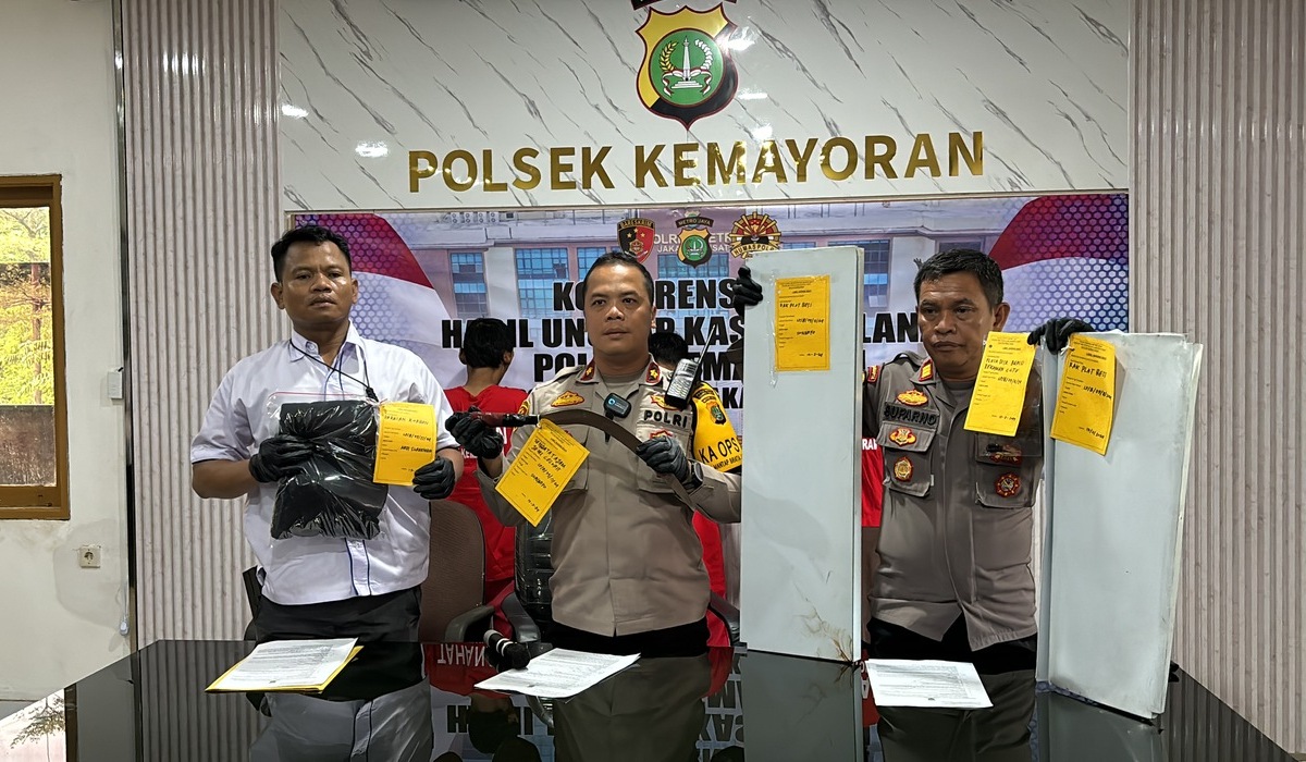 Jumpa pers kasus perkelahian antara juru parkir dan sopir bajaj di Kemayoran, Jakarta Pusat.