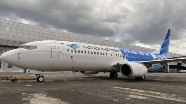 Dukung sport tourism Indonesia, Garuda Indonesia dan Pocari Sweat rilis pesawat berstiker khusus