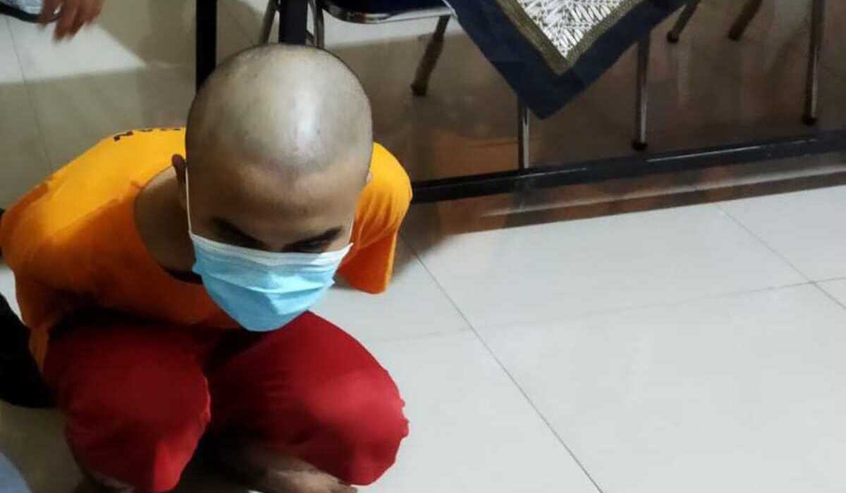 RAP, 19 tahun, pelaku penyiraman air keras di wilayah Johar Baru, Jakarta Pusat.