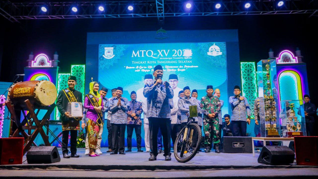 Wali Kota Tangeran Selatan Benyamin Davnie membuka pagelaran MTQ