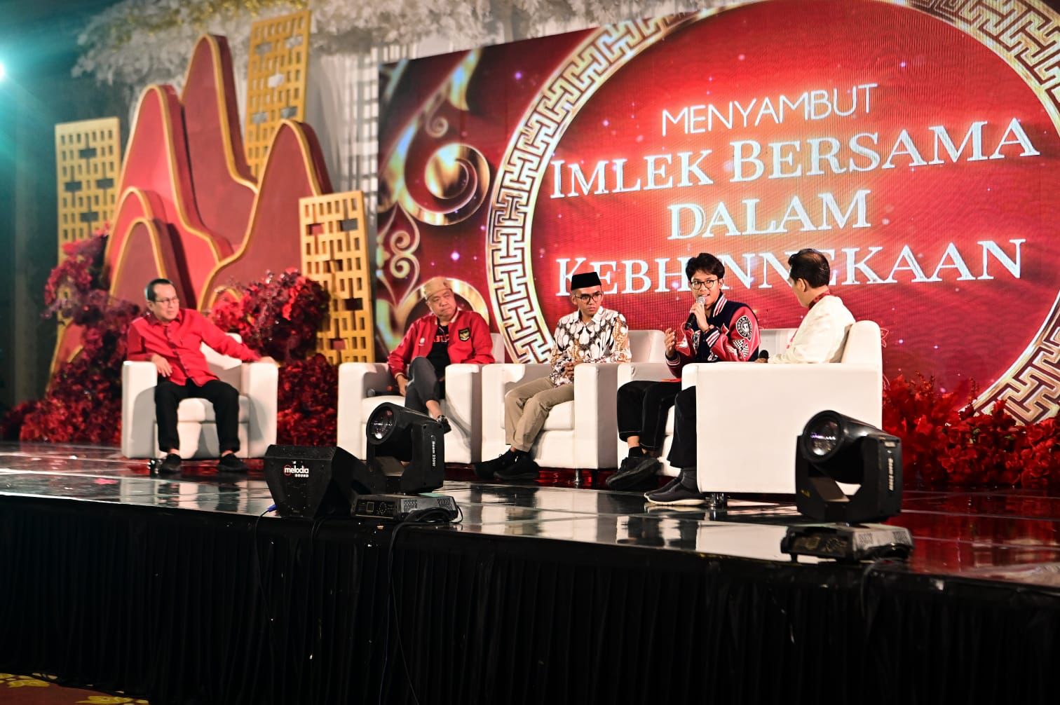 Perayaan Hari Raya Imlek di Golden City, Surabaya, Jawa Timur, 