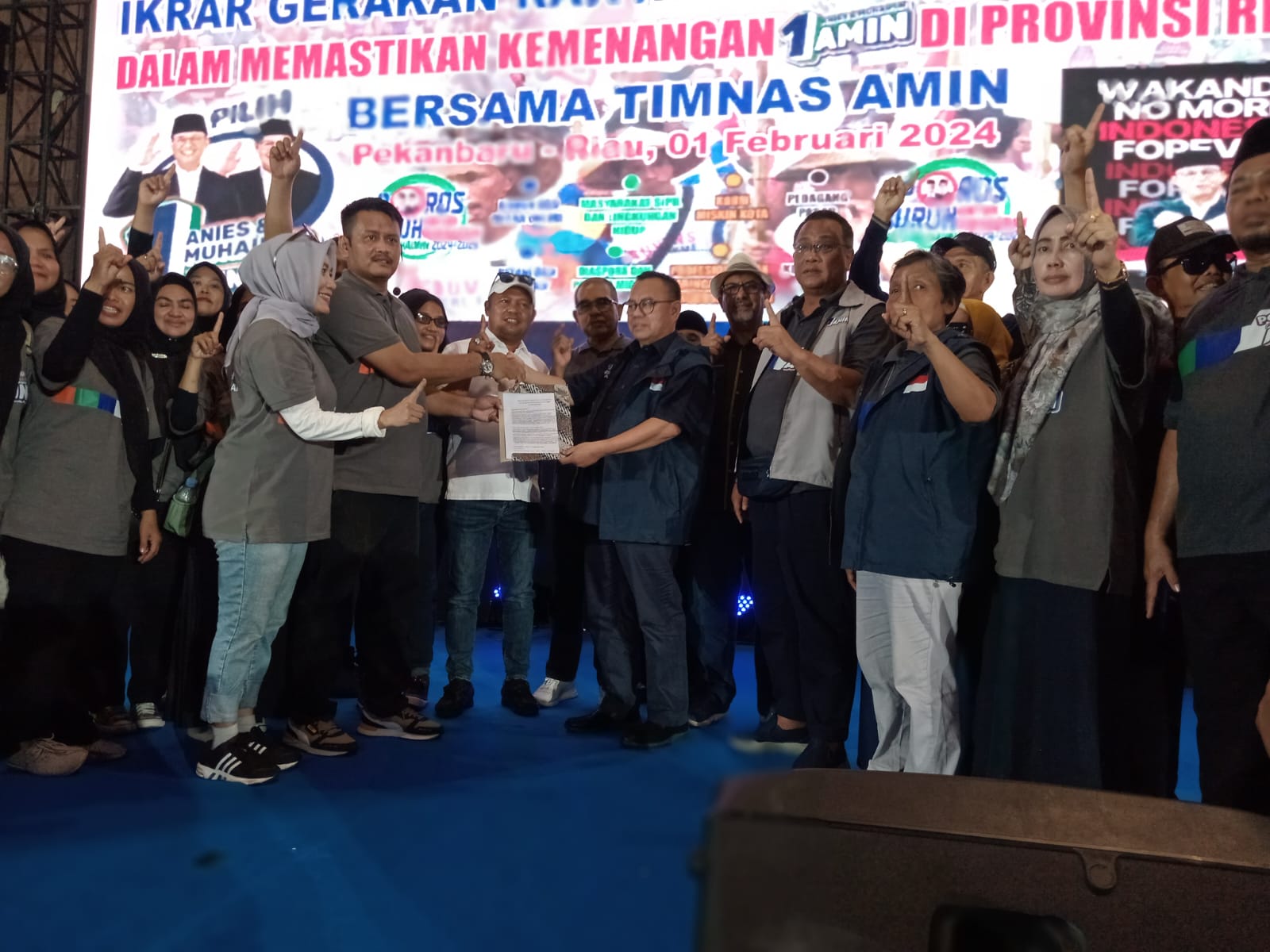 Ikrar Gerakan Rakyat Riau untuk Perubahan Memastikan Kemenangan AMIN, di Pekanbaru, Riau, Kamis (1/2/2024) siang.