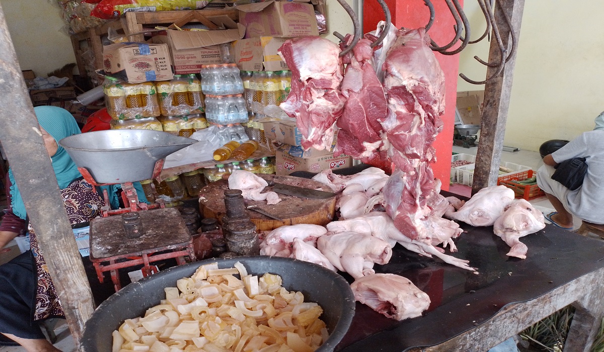 Pedagang daging di Pasar Gedhe, Klaten, Jawa Tengah